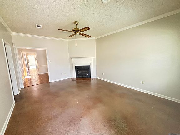 5th image of 1741 Twisted Oak Ln