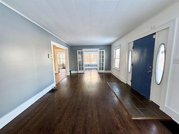 5th image of 2810 Perry St