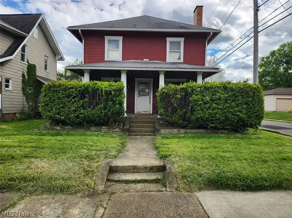 2336 10th St NW, Canton, OH 44708