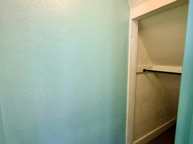 165 Winthrop St #4 — Photo 9