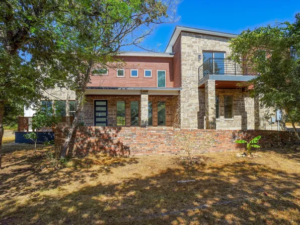 316 Tall Forest Dr, Bastrop, TX 78602