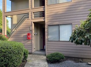 617 SE 148th Ave, Portland, OR