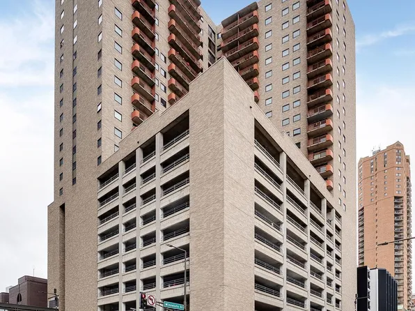66 9th St Unit 2416, Saint Paul, MN 55101
