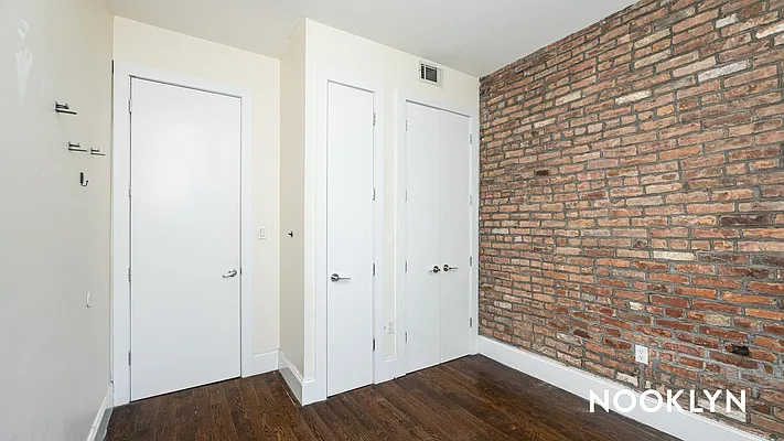 Rented by Nooklyn NYC LLC | media 6