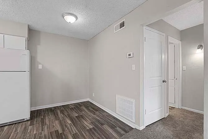 Sage Creek Apartments — Photo 73