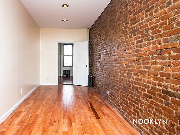 4th image of 270 Irving Ave #2W