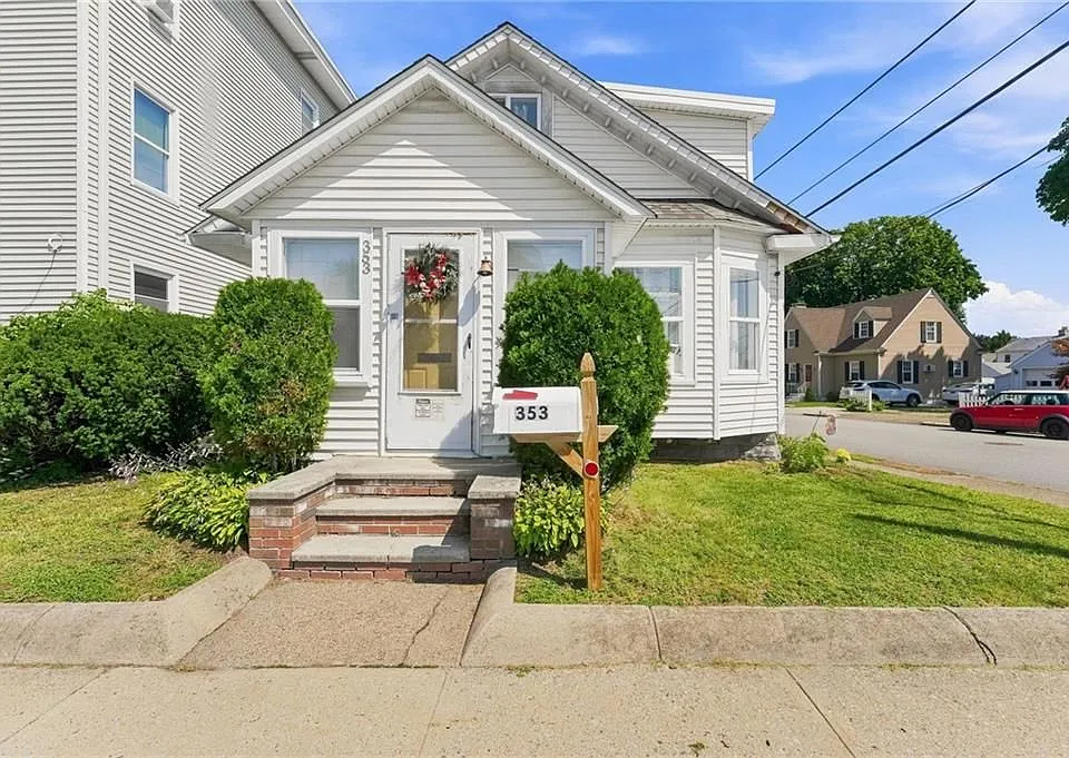 353 Smithfield Ave