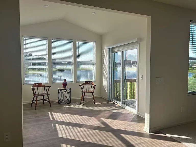 3296 Hadley Dr — Photo 3