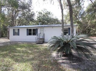105 4th St UNIT 2, Satsuma, FL 32189