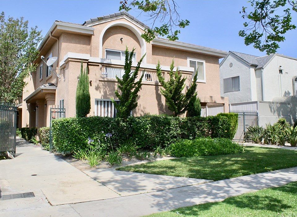1st image of 20821 Seine Ave