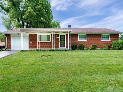 30 W Blossom Hill Rd, Dayton, OH, 45449