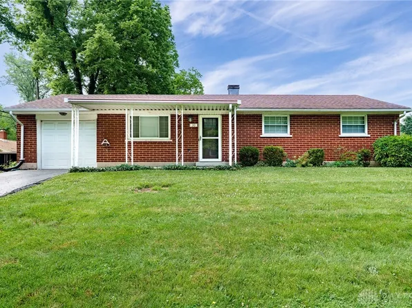30 W Blossom Hill Rd, Dayton, OH 45449