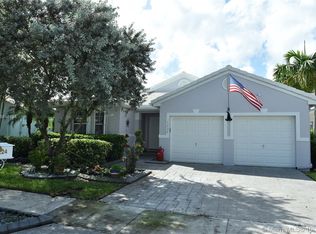 15224 S Wilshire Cir S, Pembroke Pines, FL 33027