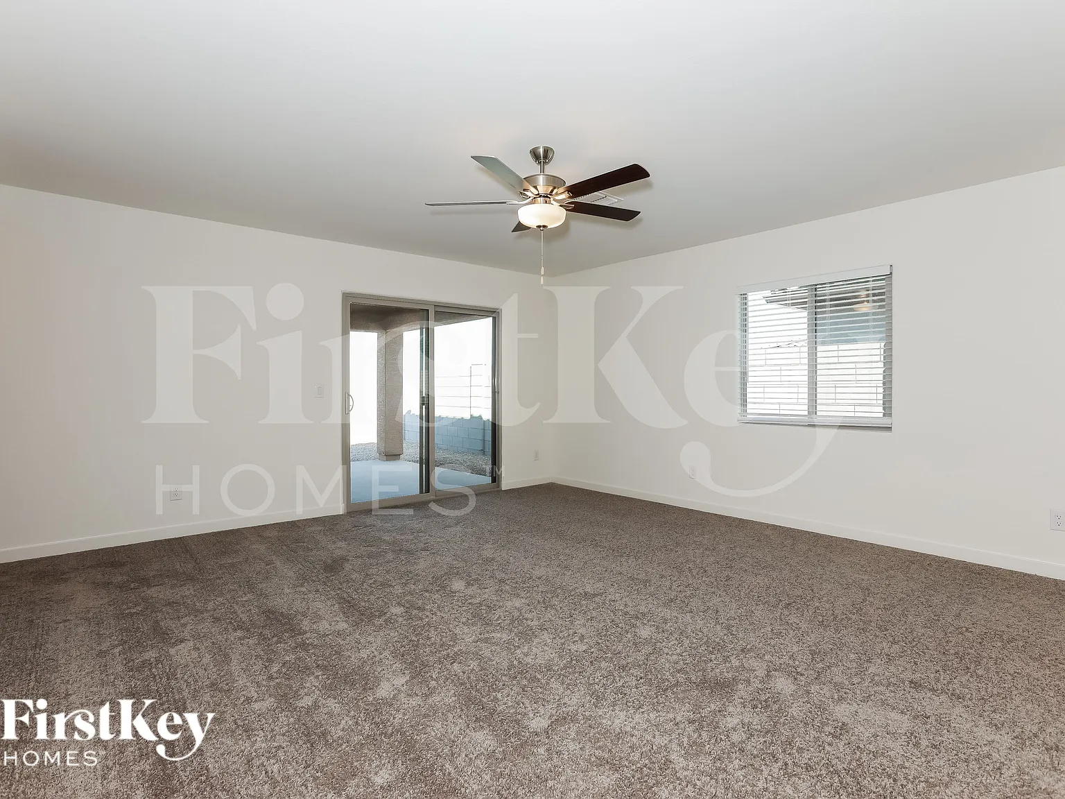 3 bed, 2.0 bath, 1540 sqft, $1,735 — Photo 2