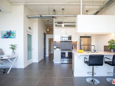 939 S Broadway #412, Los Angeles, CA, 90015
