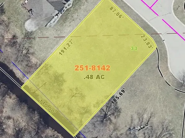 Woodside Cir #33, Marinette, WI 54143