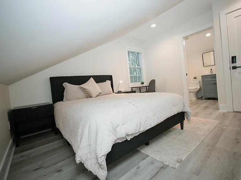 Blanche Dr SE — Photo 1