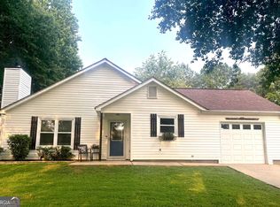 26 Foster Dr, Newnan, GA 30263