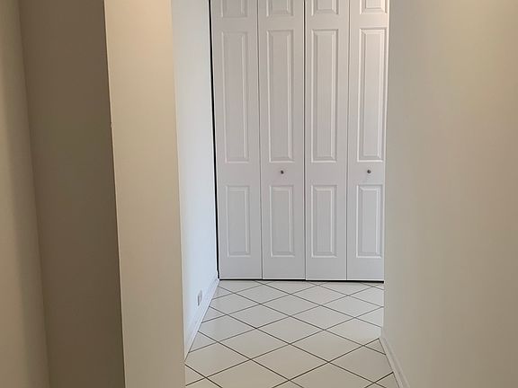 3rd image of 3550 N Lake Shore Dr APT 412