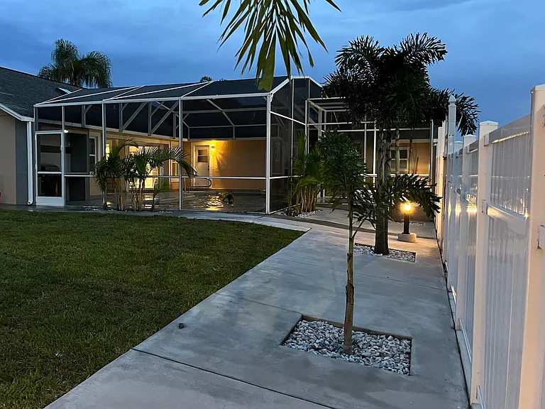 548 Loma Bonita Dr — Photo 37