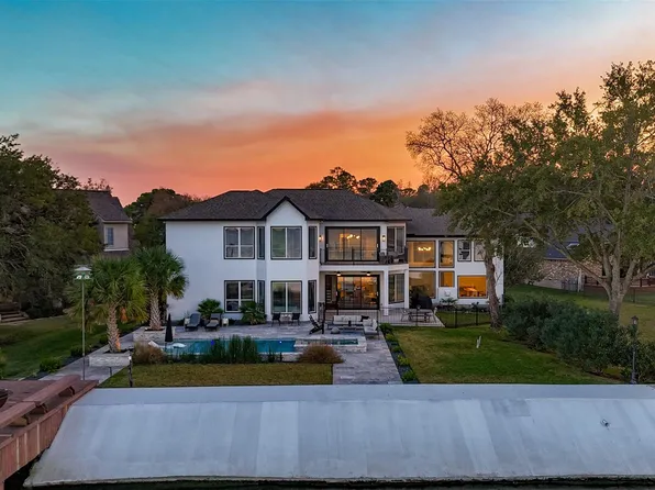 11706 Edgewater Ct, Montgomery, TX 77356