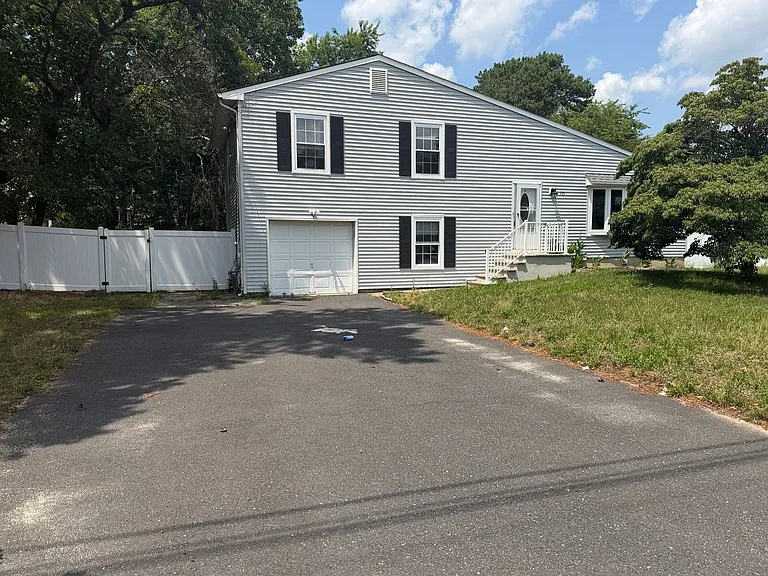 725 Birmingham Ave — Photo 20