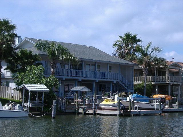 1st image of 5 Malibu Ln