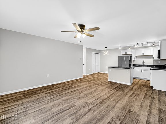 4th image of 2080 E Rand St #2