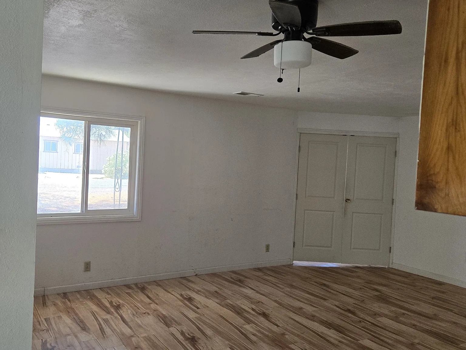 3 bed, 1300 sqft, $1,800 — Photo 3