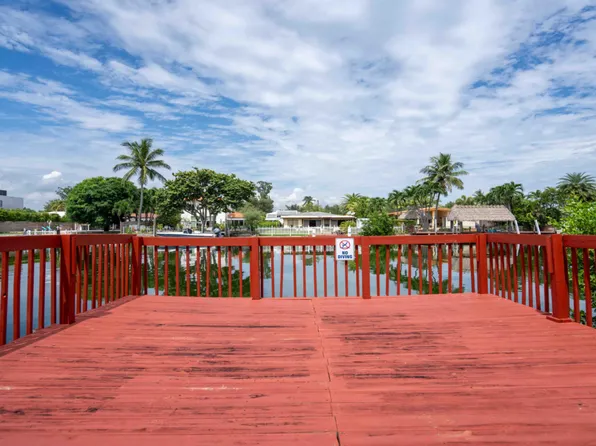 1935 Calais Dr, Miami Beach, FL