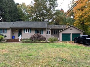 39A Van Tines Ln, Old Bridge, NJ 08857