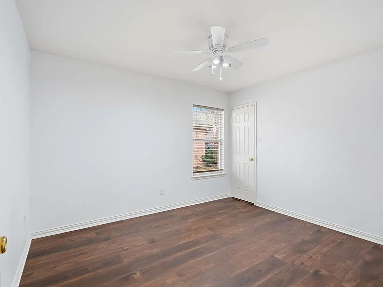 1039 Wood Brook Dr — Photo 22