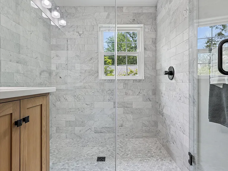 218 Biddulph Rd — Photo 35
