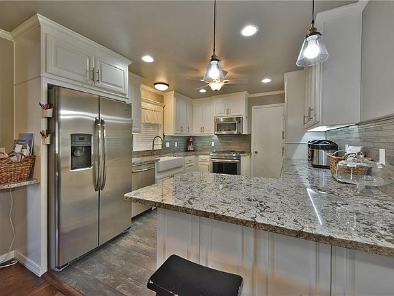 5th image of 1725 N Davis Ave