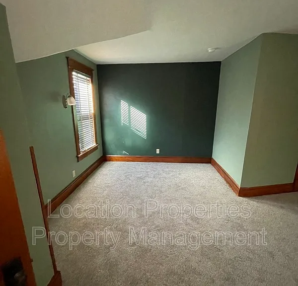 437 Ohio St — Photo 6