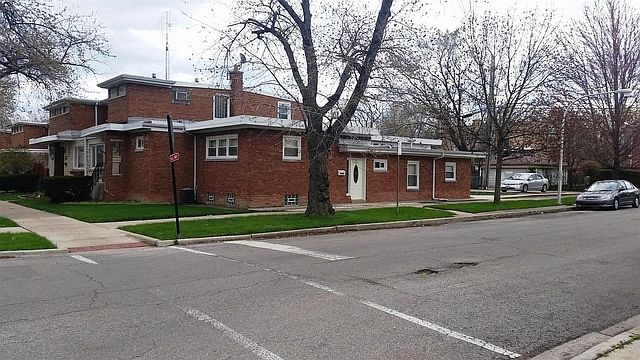 1st image of 6121 N Albany Ave #00