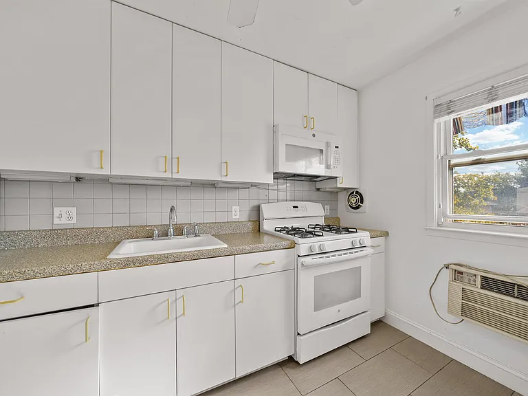 26 Briarwood Rd #2 — Photo 6