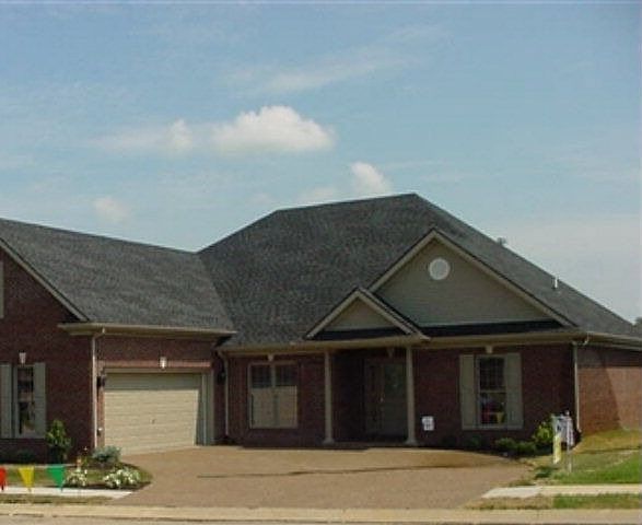 1st image of 6672 Waterford Pl