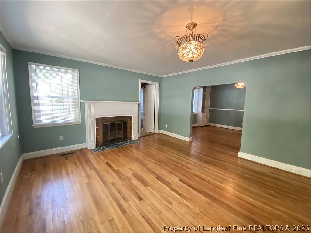 3 bed, 2.0 bath, 1669 sqft, $2,000 — Photo 3