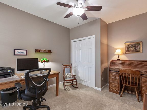 2nd bedroom currently used as a home office