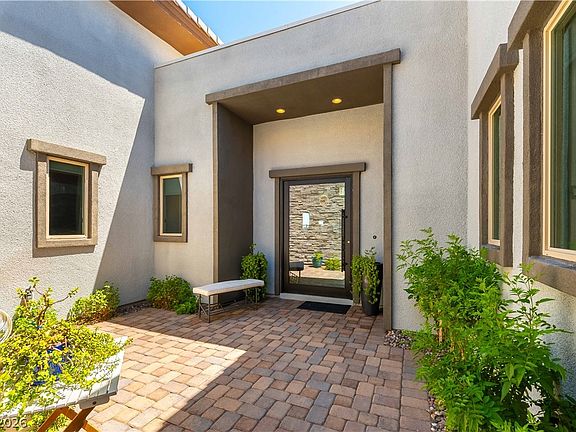 4th image of 6178 Petroglyph Ave