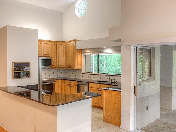 4th image of 15880 Sanctuary Dr