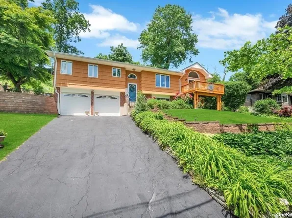 6 Tudor Drive, Northport, NY 11768