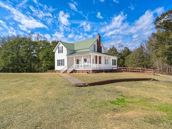 2nd image of 2828 Bonnette Rd