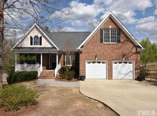 101 Charleston Dr, Clayton, NC 27527