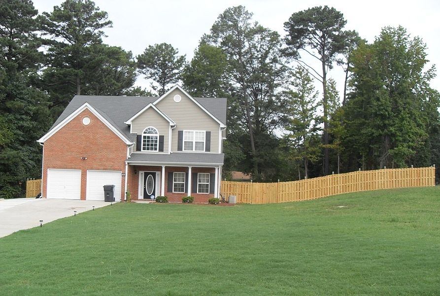 Front exterior & yard