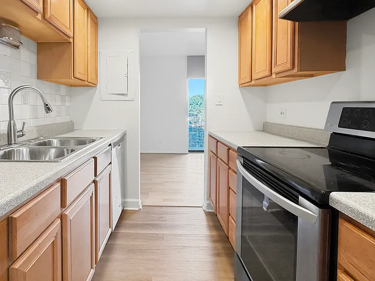 6340 Americana Dr #210 — Photo 6