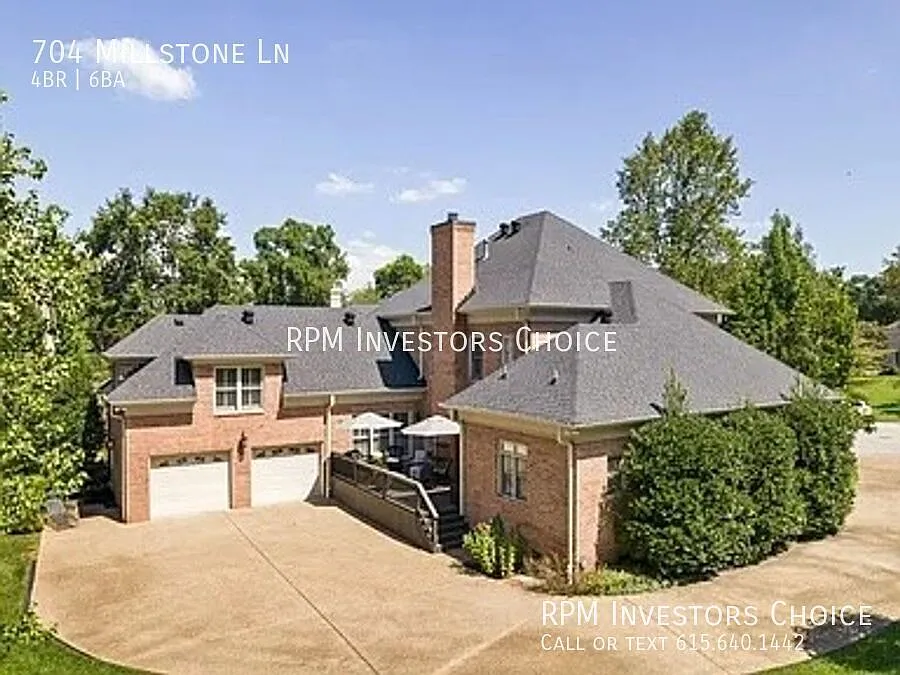 Gorgeous 4 bdrm/3.5 bath home on cul-de-sac in the Heart of Green Hills! — Photo 2