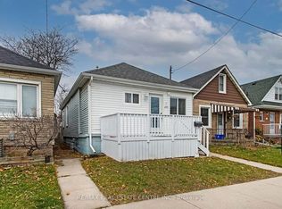 295 Strathearn Ave, Grimsby, ON L3M 3A5