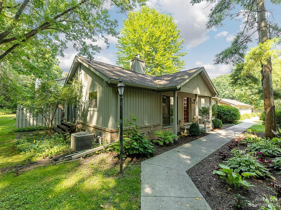 1st image of 2210 Pine Grove Ct